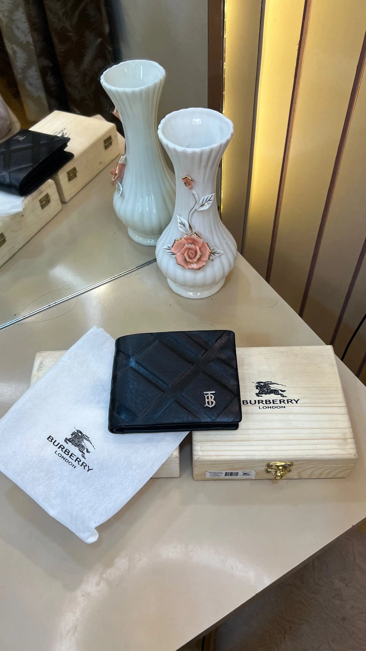 BB BURBERRY PREMIUM QUALITY IMP WALLETS WITH OG WOODEN BOX