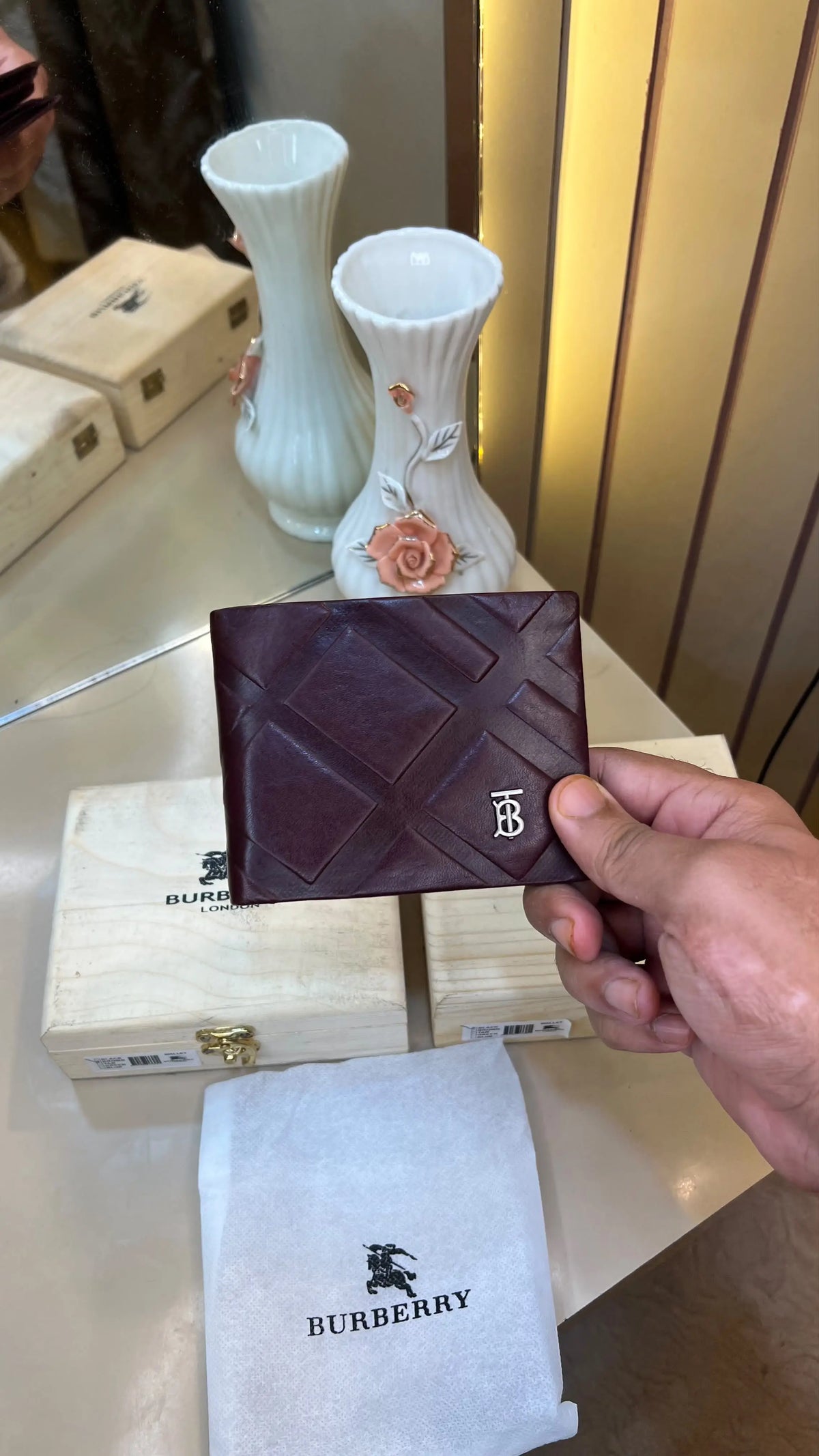 BB BURBERRY PREMIUM QUALITY IMP WALLET WITH OG WOODEN BOX