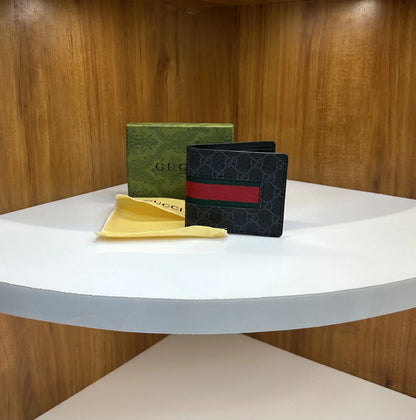 Gucci Premium Monogram Wallet g190