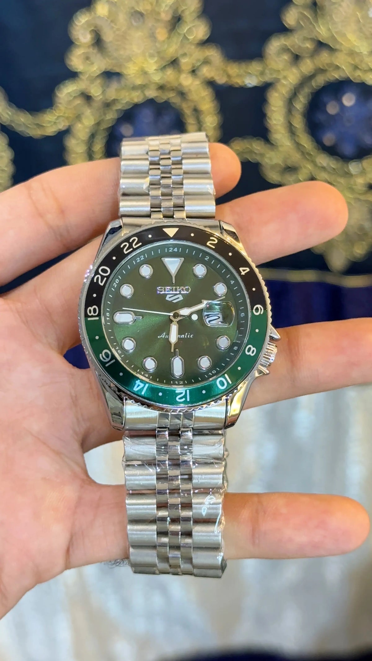 Seiko 5Sportz GMT Heavy Shift Movement