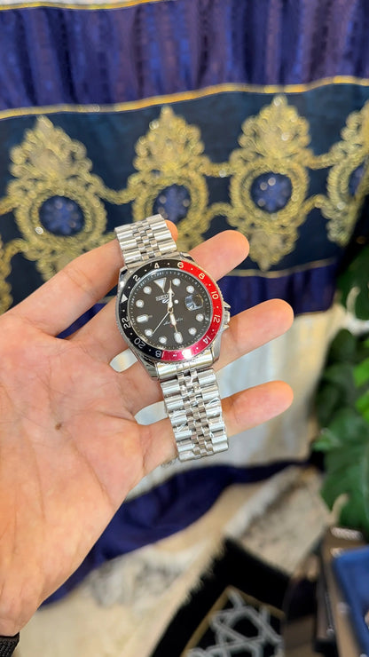 Seiko 5Sportz GMT Heavy Shift Movement