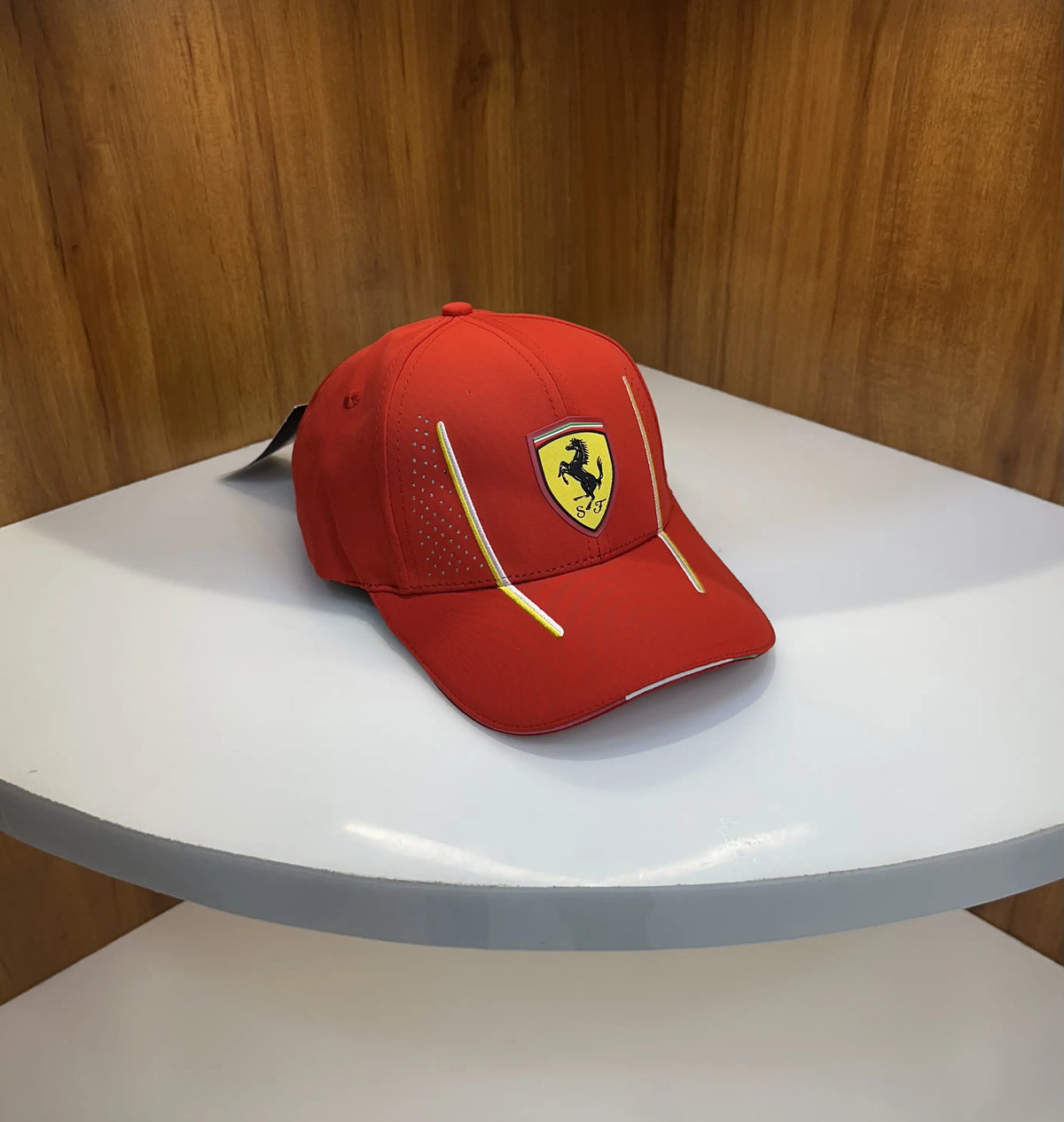 Ferrar i Premium Imported Cap Red f30