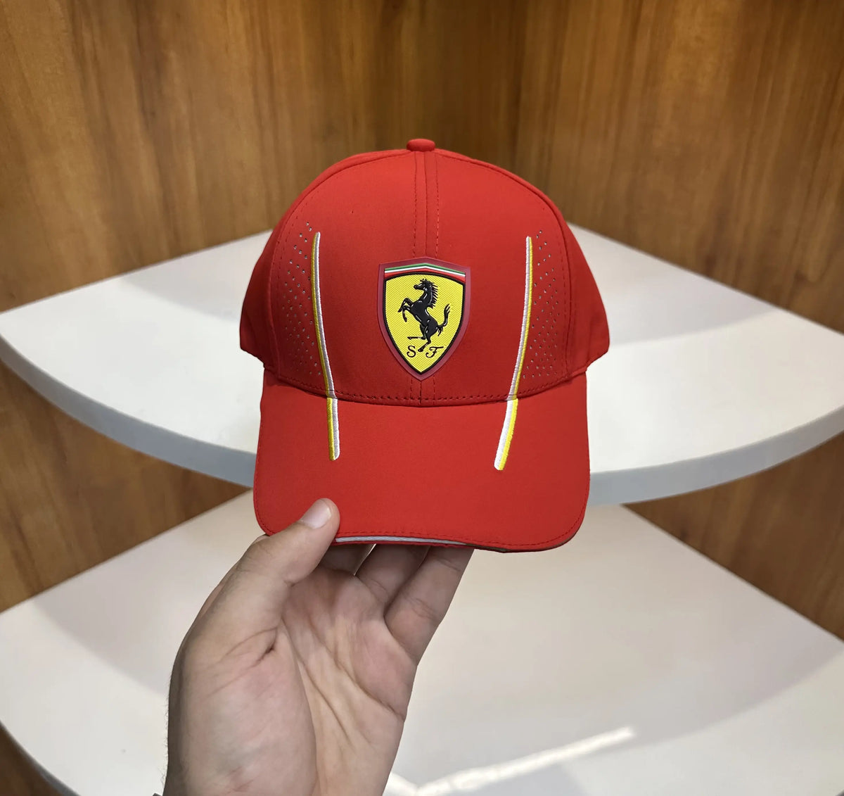 Ferrar i Premium Imported Cap Red f30