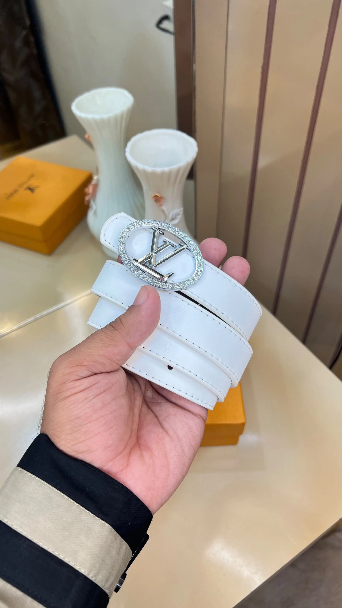 LV LOUIS VUITTON PREMIUM QUALITY IMP LADIES BELT WITH OG BOX