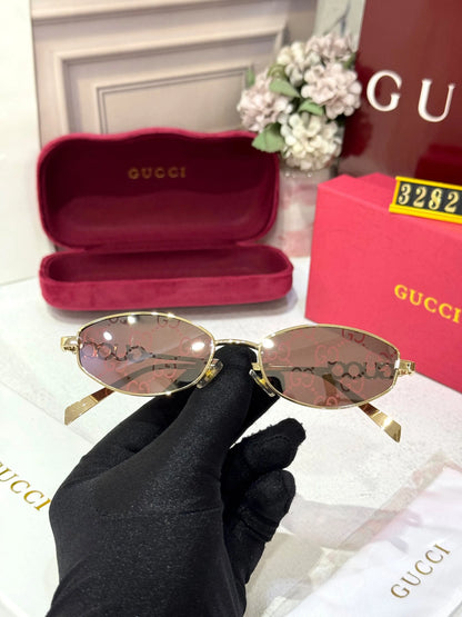 GUCCI PREMIUM PRINT LIMITED EDITION EXCLUSIVE DESIGNER OFFICIAL STORE ARTICLE