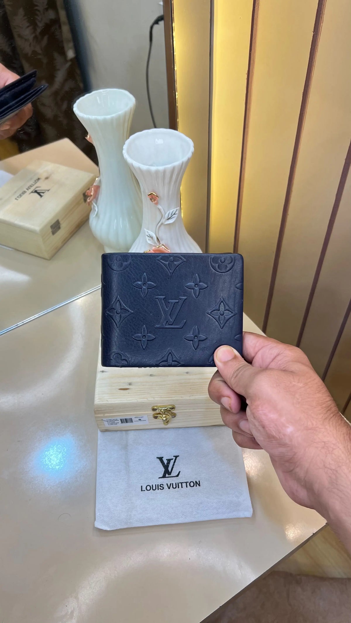LV LOUIS VUITTON PREMIUM QUALITY IMP WALLETS WITH OG WOODEN BOX