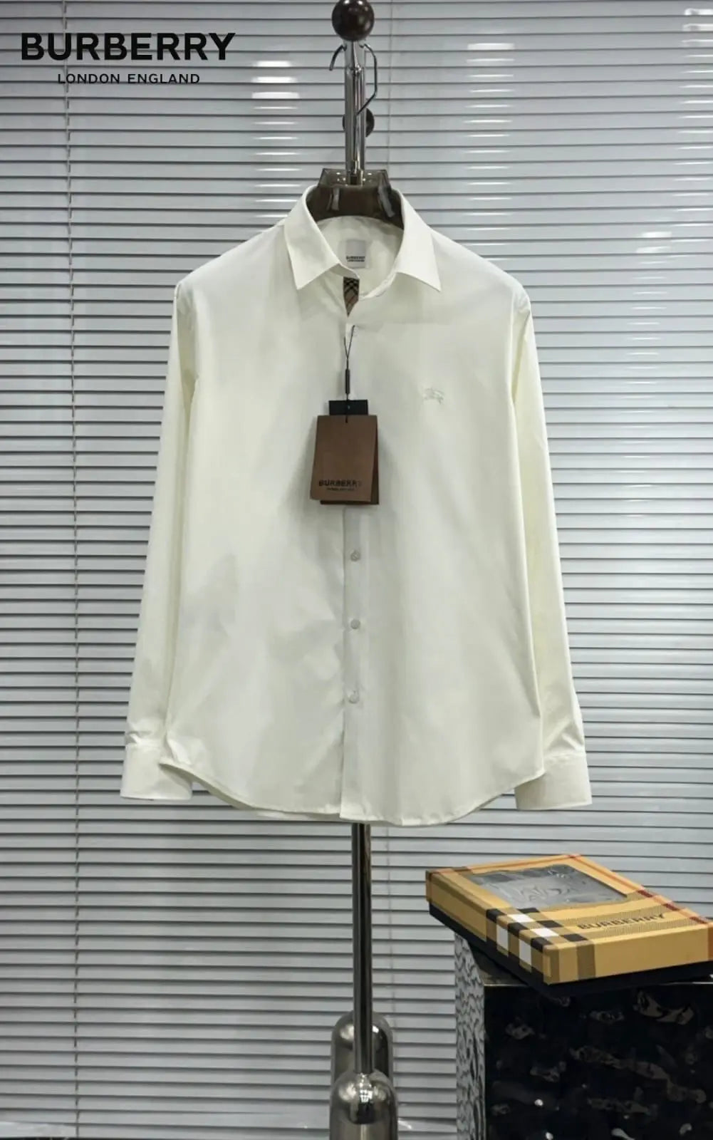 Burberr y  White   Premium Shirt With Original Box