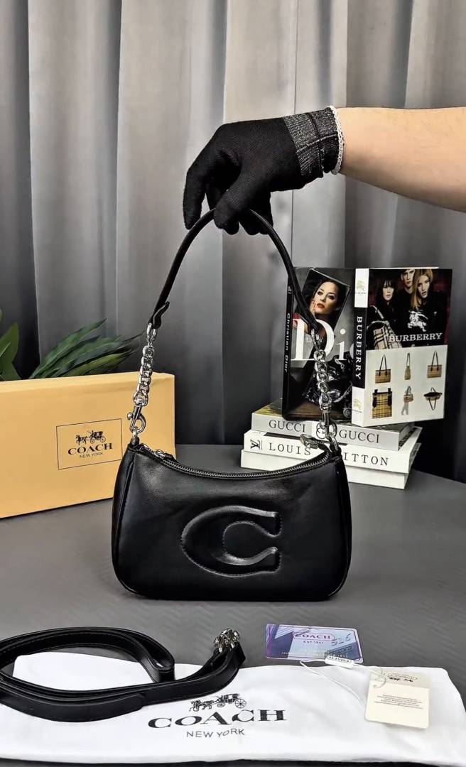 COAC_H TERI SHOULDER BAG WITH OG BRAND BOX & DUST BAG  - 6802