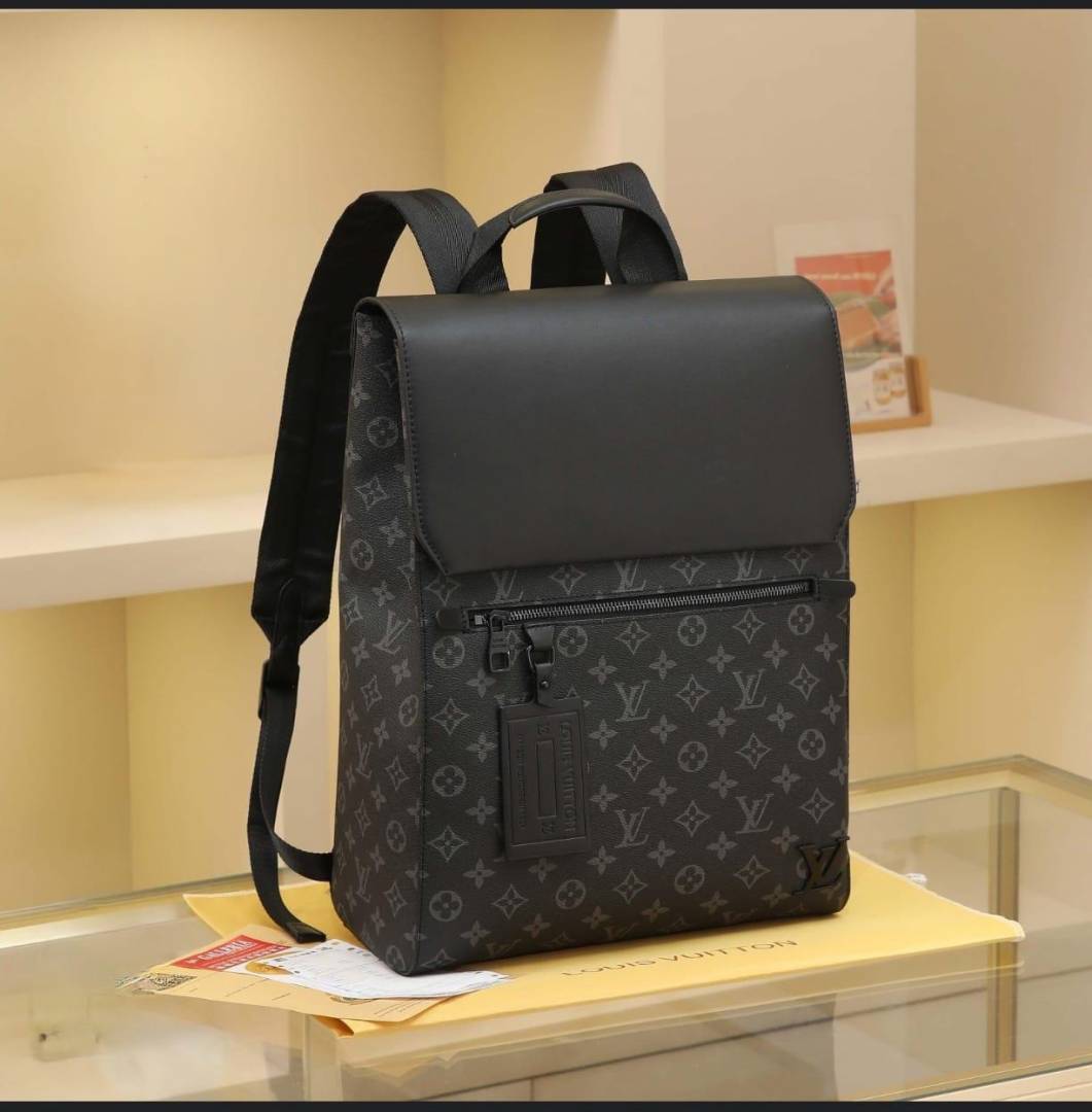 LOUI_S VUITION FAST LINE BACKPACK - 8050