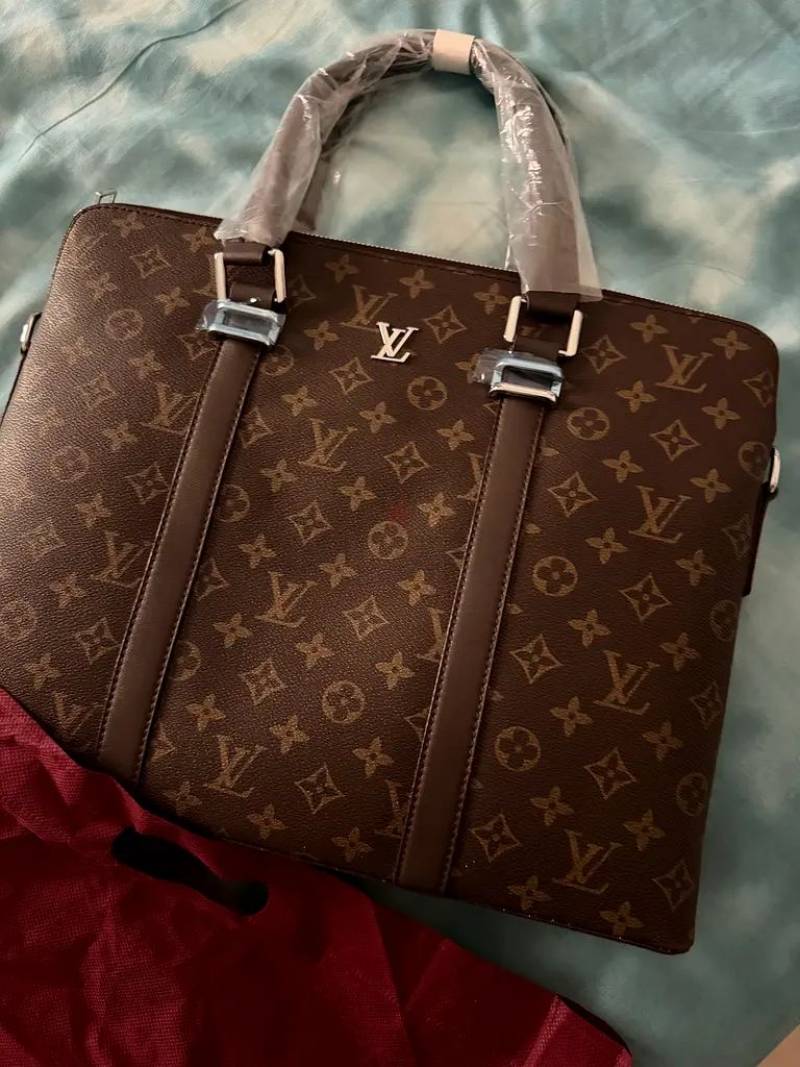 LOUI VUITION BRANDED PREMIUIM LEATHER LAPTOP BAG L 1967