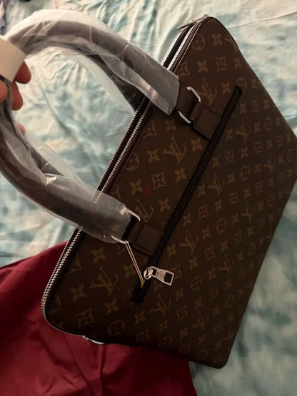 LOUI VUITION BRANDED PREMIUIM LEATHER LAPTOP BAG L 1967