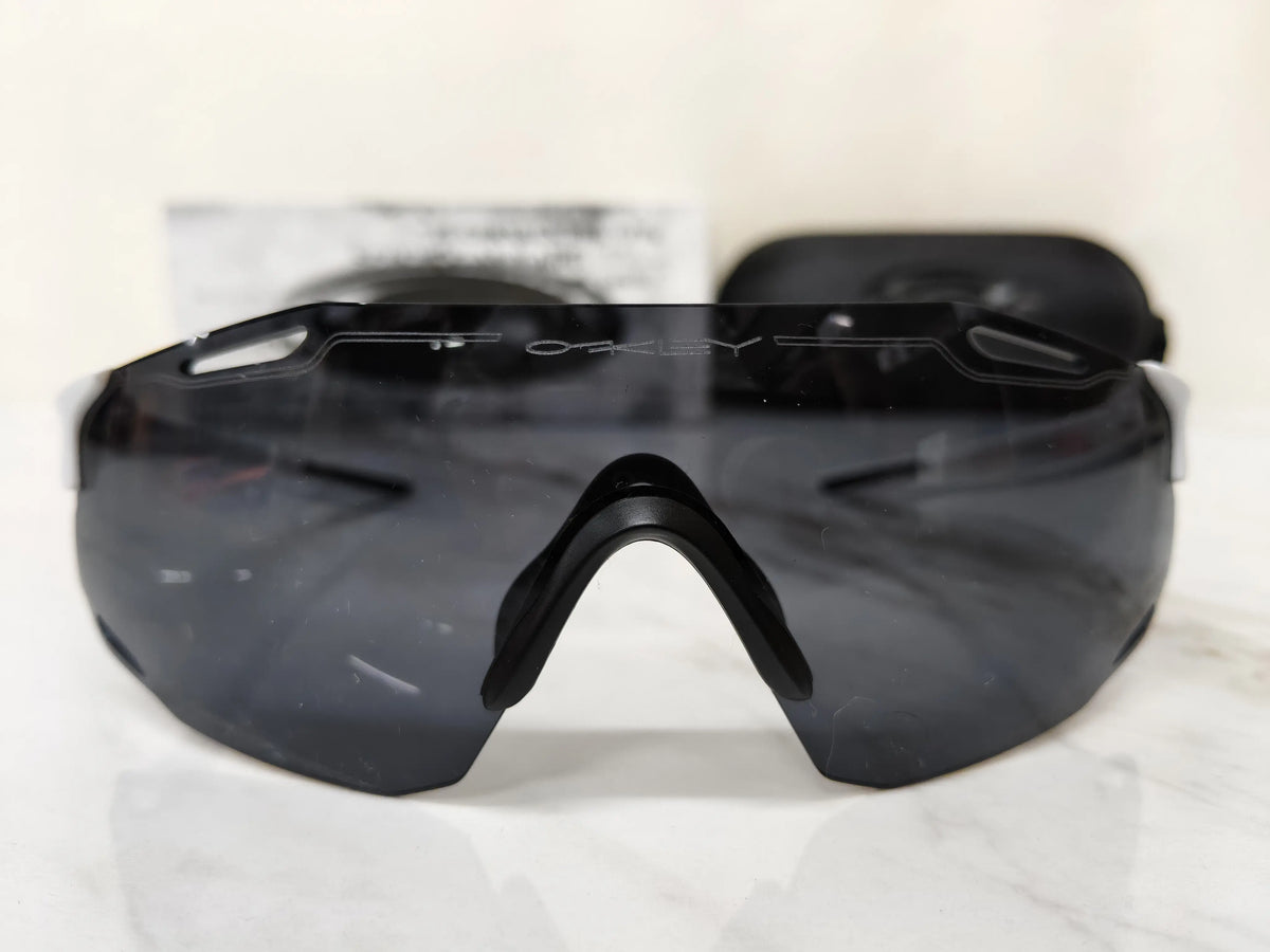 OAKLEY 0095 WHITE BLACK