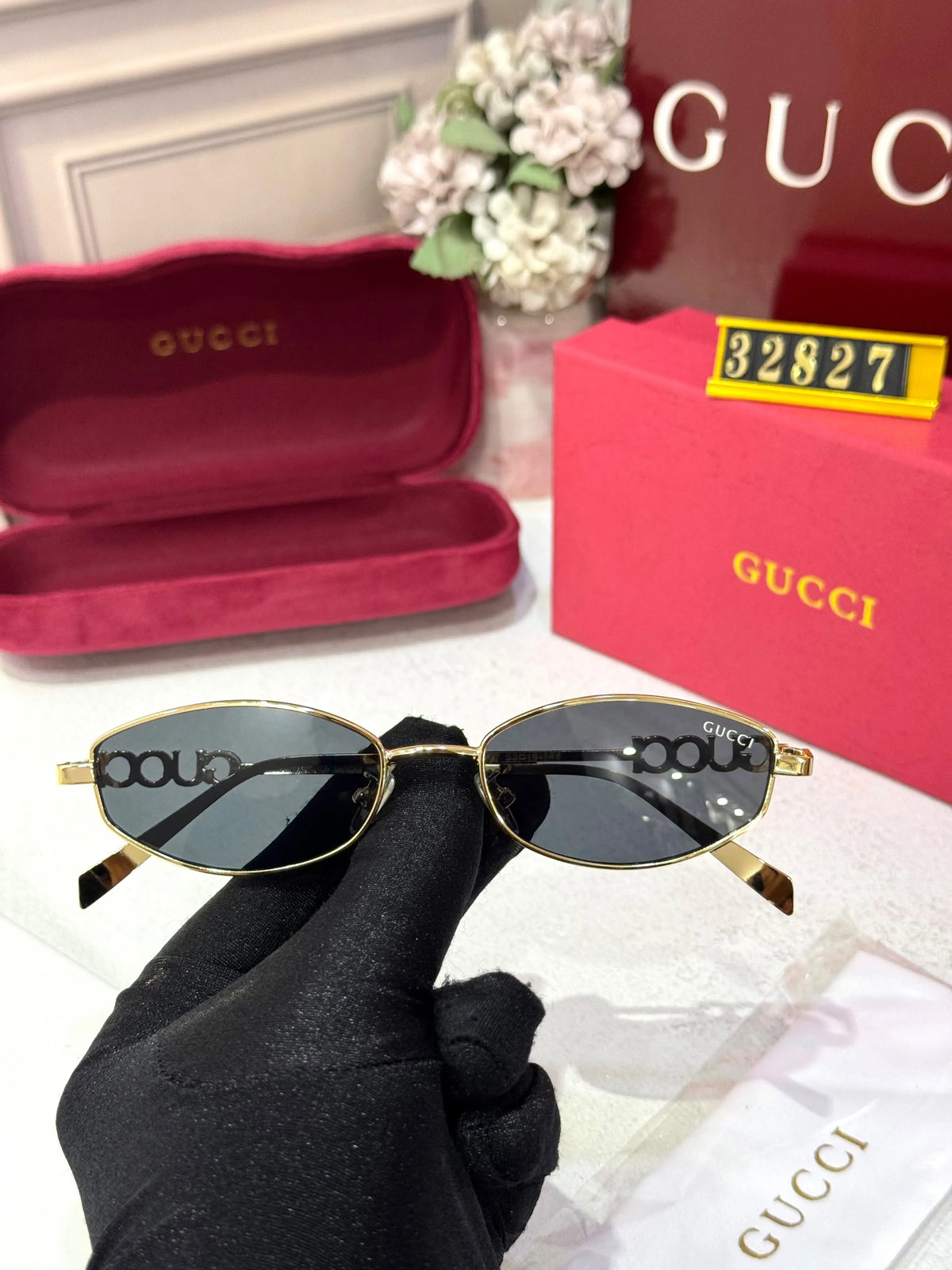 GUCCI PREMIUM LUXURY BRAND'S DESIGNER STORE SUPERHIT MODEL