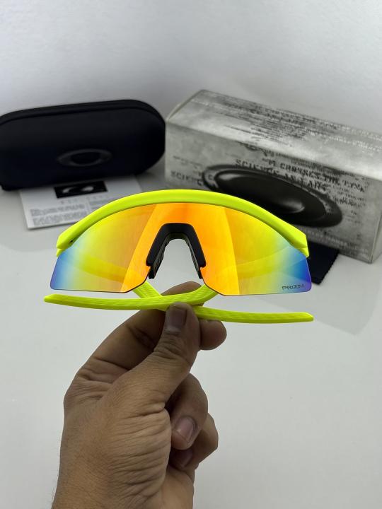 OAKELY SUNGLASSES