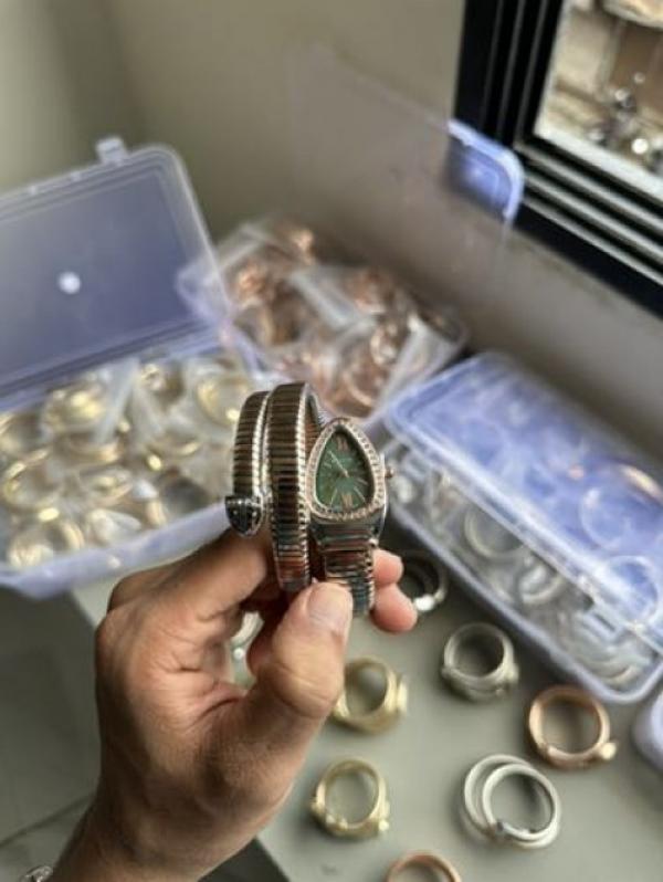 PREMIUM WATCHES