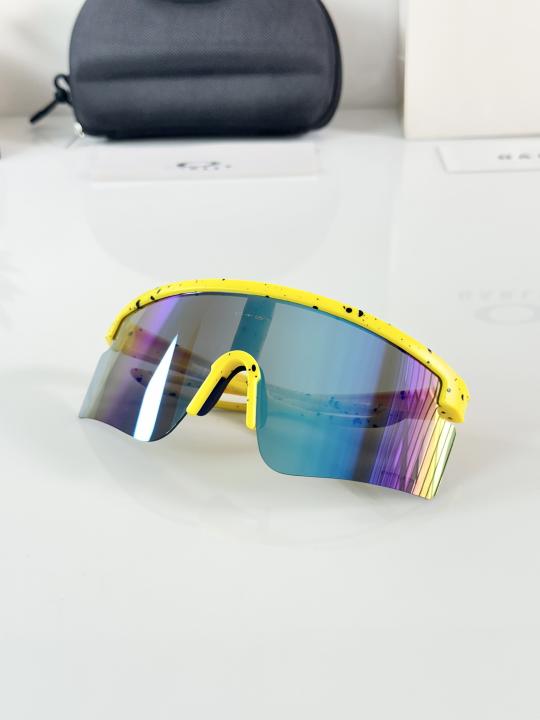 OAKLEY YELLOW SUNGLASSES