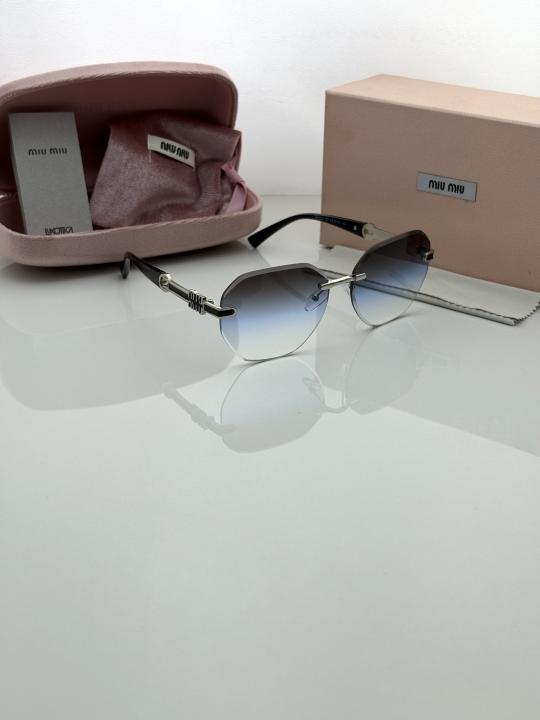 MIU MIU SUNGLASSES