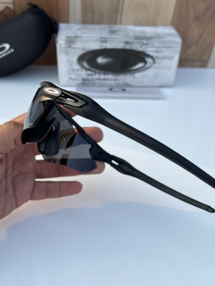 OKALEY SUNGLASSES